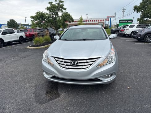 Used 2011 Hyundai Sonata SE FWD image 11