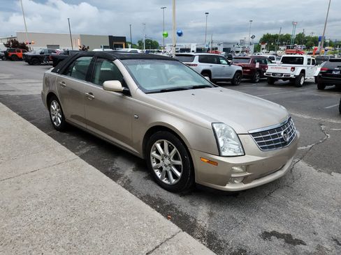Used 2005 Cadillac STS V8 w/ Preferred Equipment Group AWD/4WD image 7