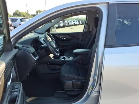 Used 2022 GMC Terrain SLE FWD image 4