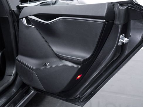 Used 2018 Tesla Model S 75D image 50