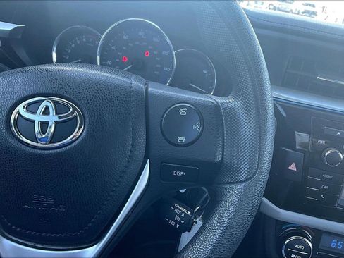Used 2014 Toyota Corolla LE image 13