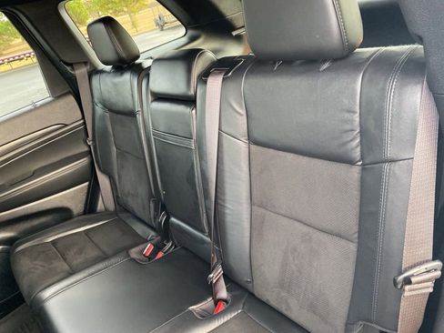 Used 2021 Jeep Grand Cherokee Laredo X image 35