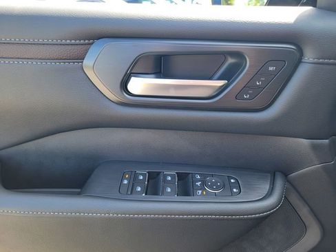 New 2026 Nissan Armada SL w/ Captain's Chari Seat Package image 13