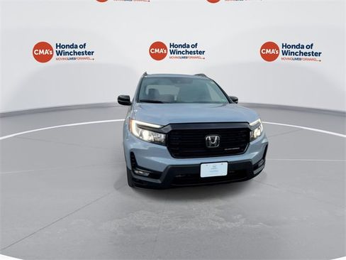 Certified 2024 Honda Passport Black Edition image 3