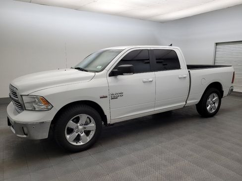 Used 2019 RAM 1500 Big Horn AWD/4WD image 2