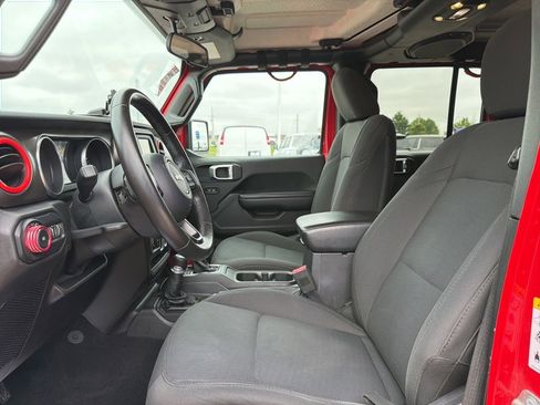 Used 2019 Jeep Wrangler Unlimited Sport S AWD/4WD image 17