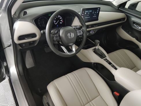 Certified 2026 Honda HR-V EX-L image 4