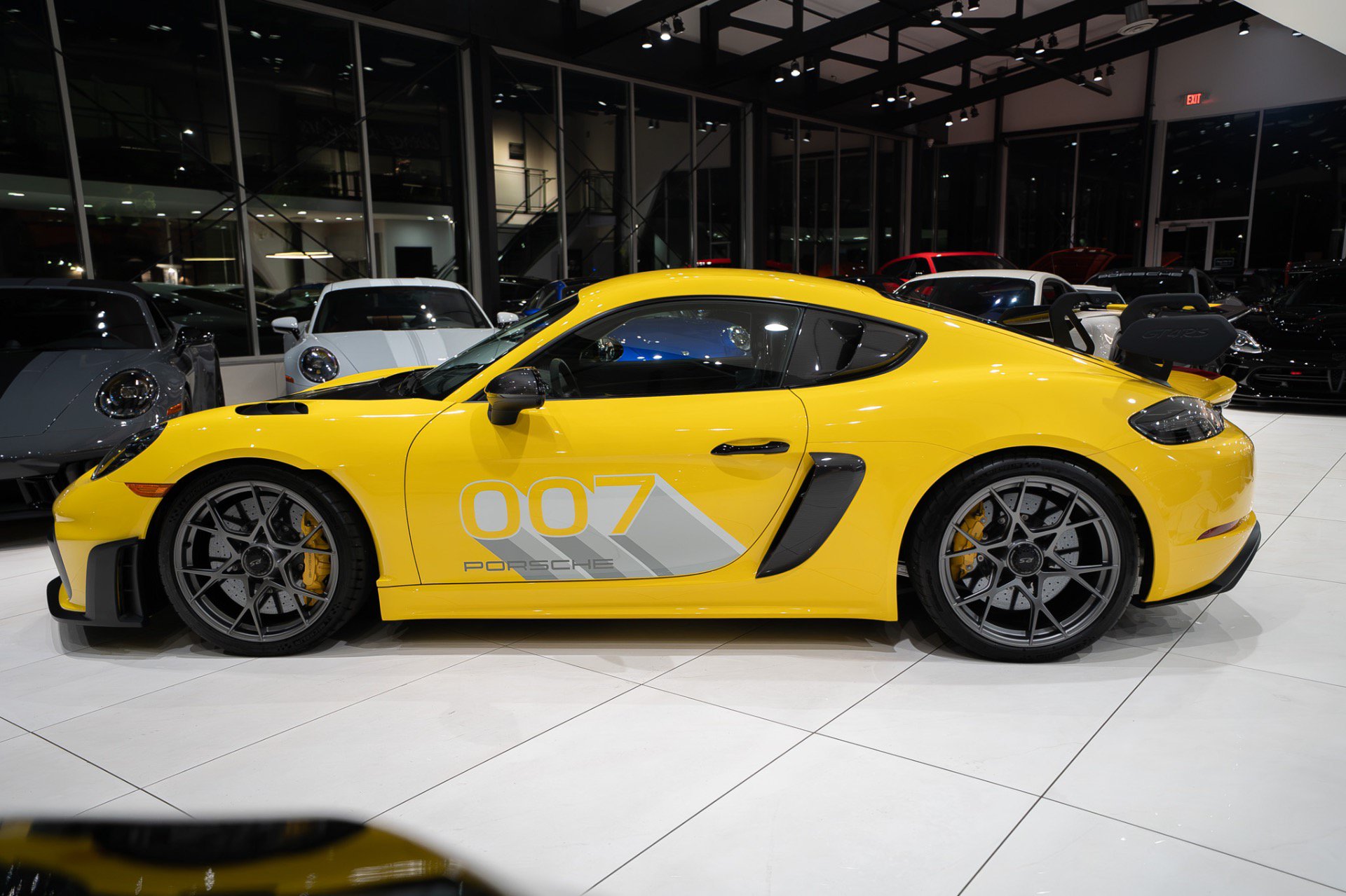 Used 2024 Porsche 718 Cayman GT4 RS RWD image 32