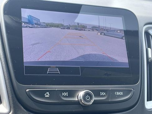 Used 2023 Chevrolet Malibu LT FWD image 17