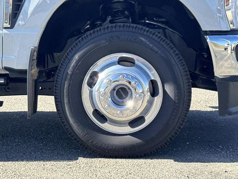 New 2025 Ford F350 Lariat w/ Lariat Ultimate Package image 30