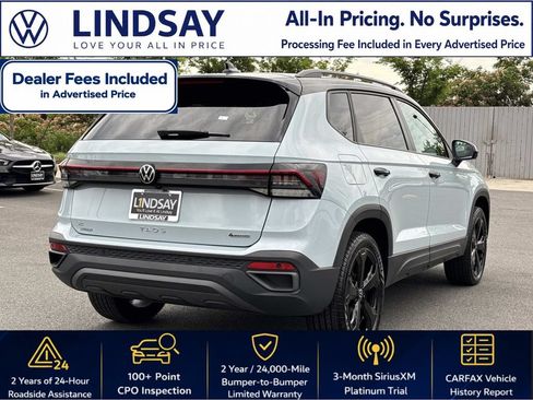 Used 2025 Volkswagen Taos SE AWD/4WD image 3
