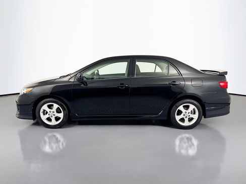 Used 2013 Toyota Corolla S image 8