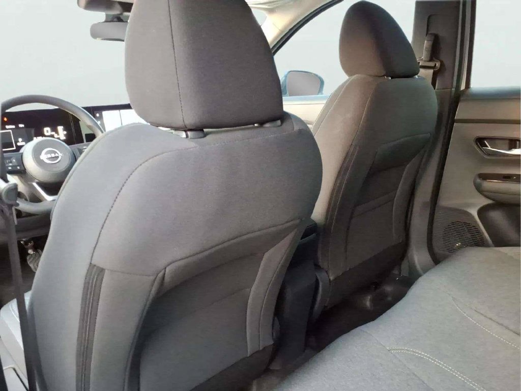 New 2027 Nissan Kicks SV FWD image 14