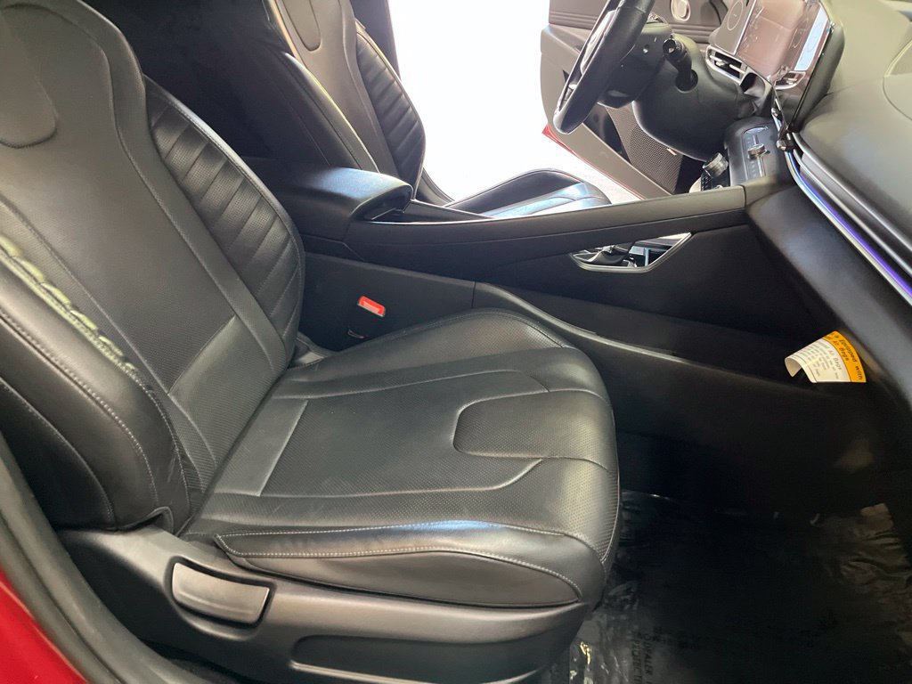 Used 2023 Hyundai Elantra Limited FWD image 31