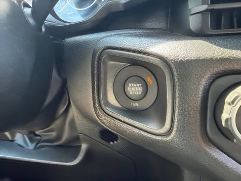 Used 2025 Jeep Wrangler Unlimited Sport AWD/4WD image 12