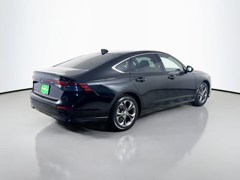 Used 2023 Honda Accord EX image 10