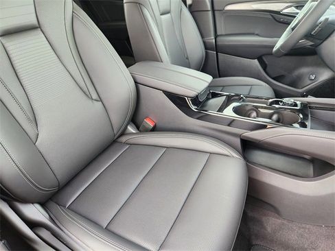 New 2025 Buick Envision Preferred image 11