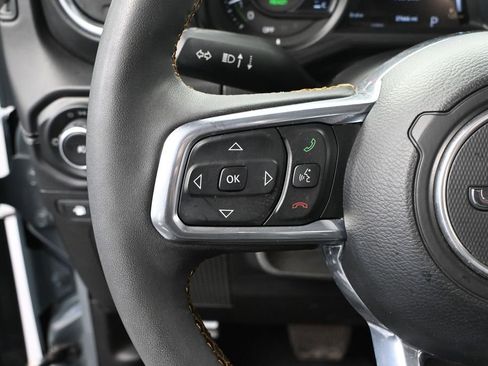 Used 2024 Jeep Wrangler Unlimited Sahara AWD/4WD image 27