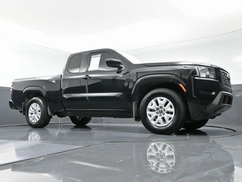 Used 2023 Nissan Frontier SV w/ Tow Package image 42