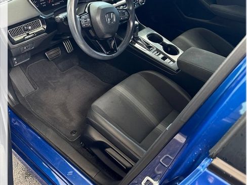 Used 2022 Honda Civic Sport image 9