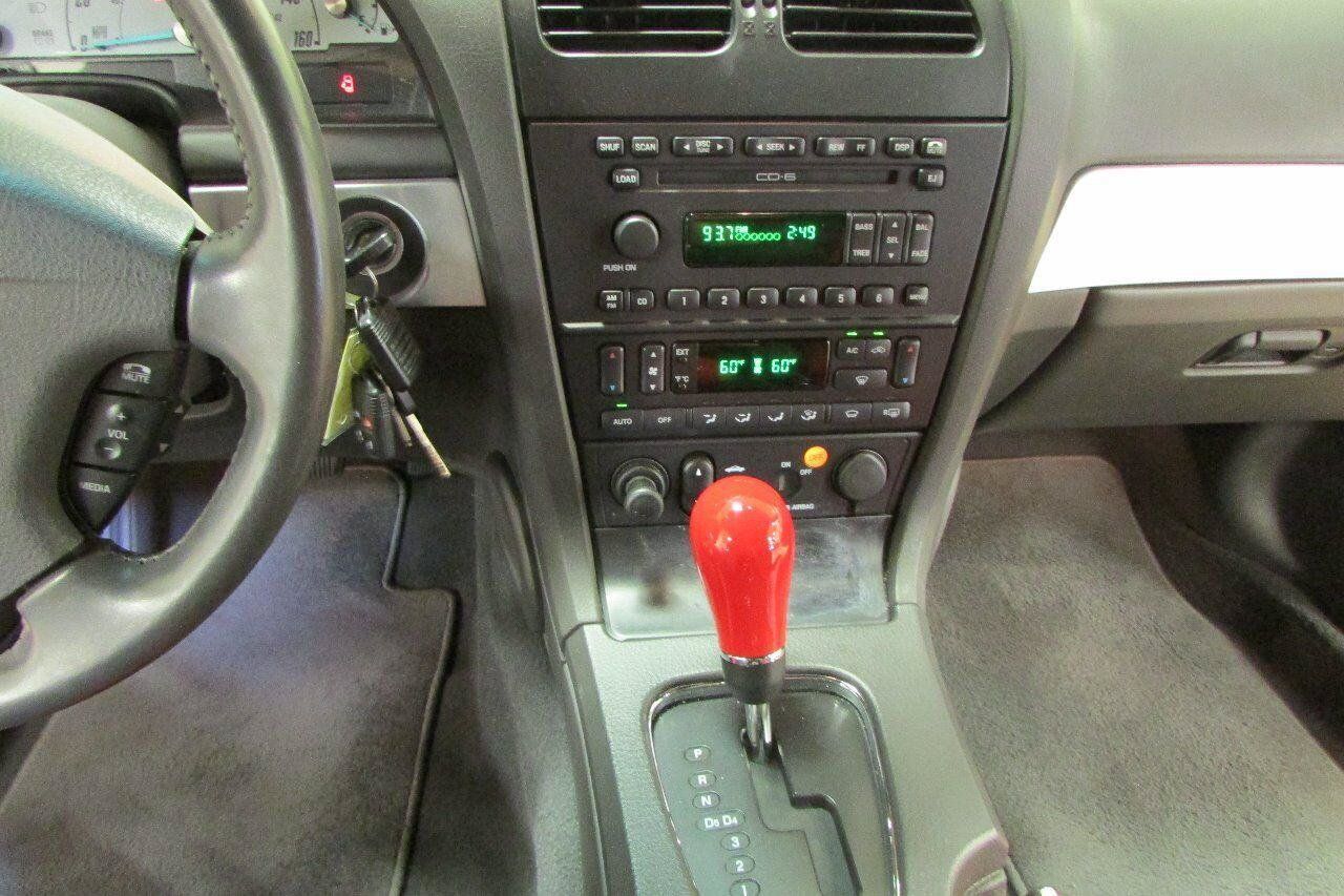 Used 2002 Ford Thunderbird RWD image 12