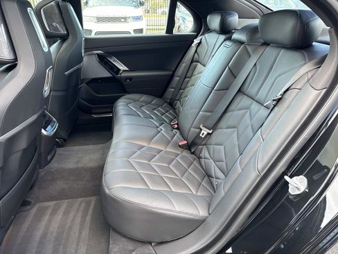 Used 2025 BMW 740i xDrive image 12