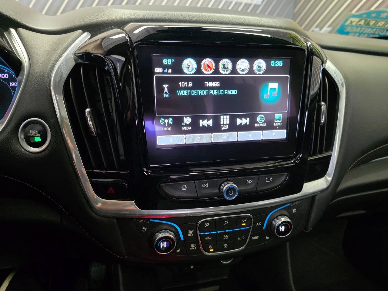 Used 2019 Chevrolet Traverse Premier w/ Driver Confidence II Package FWD image 21