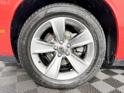 Used 2015 Dodge Challenger SXT w/ Driver Convenience Group RWD image 22