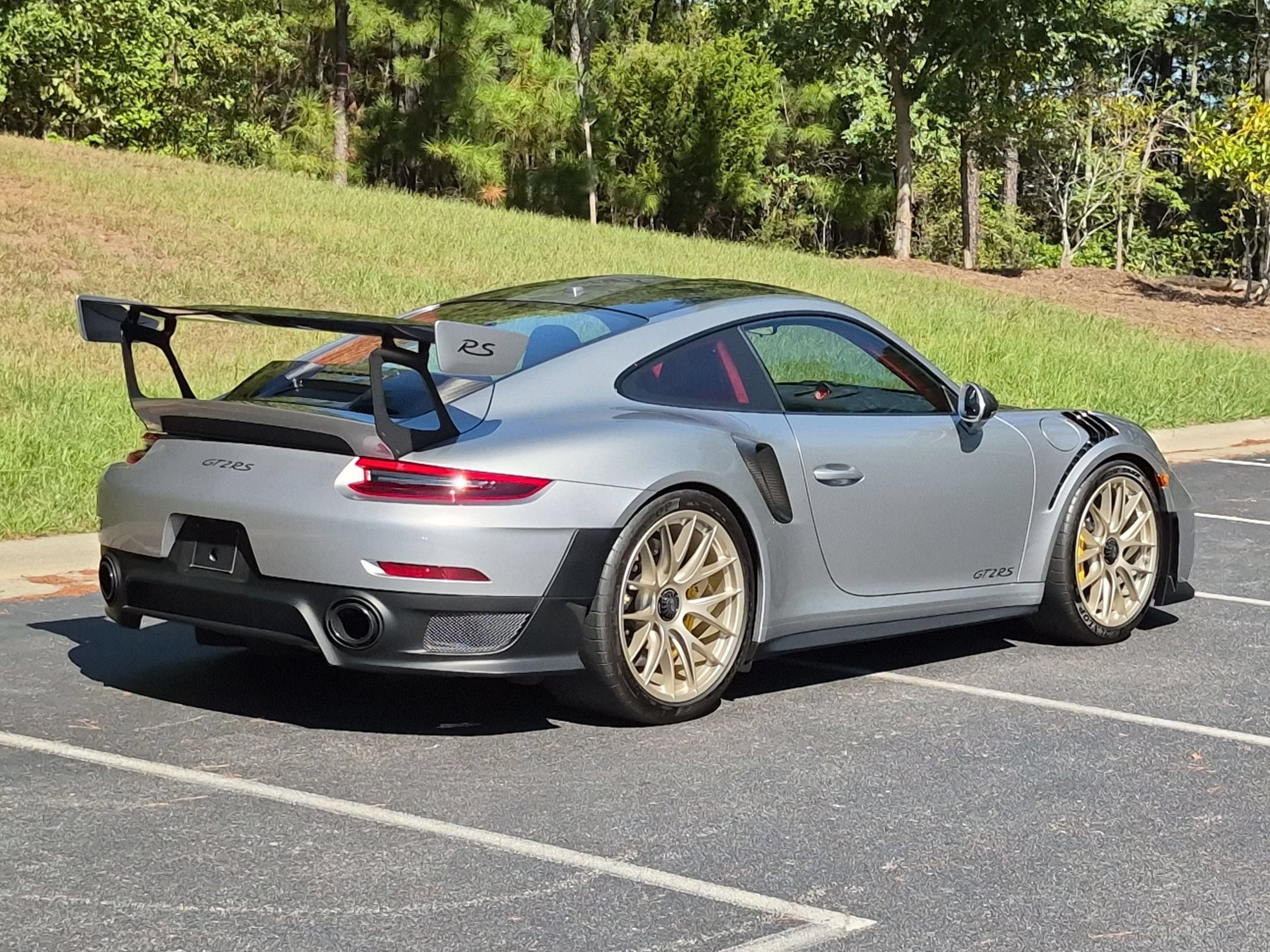 Certified 2018 Porsche 911 GT2 RS RWD image 25