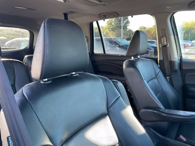 Used 2019 Honda Pilot Touring image 7