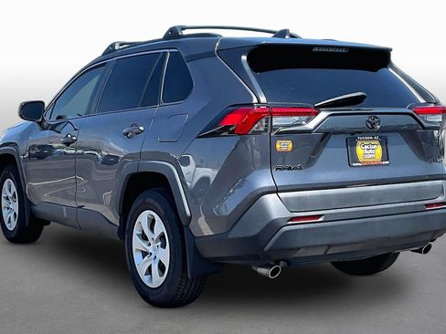 Used 2021 Toyota RAV4 LE w/ Carpet Mat Package (TMS) FWD image 11