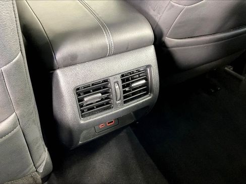 Used 2019 Nissan Altima 2.5 Platinum image 34