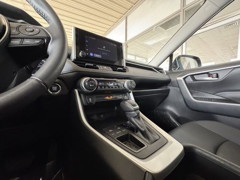 Used 2024 Toyota RAV4 XLE Premium image 24