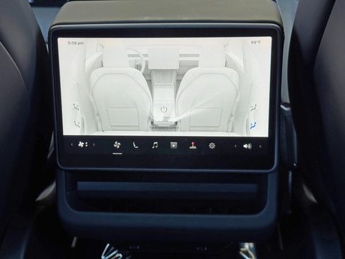 Used 2024 Tesla Model 3 Long Range AWD/4WD image 35