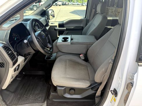 Used 2018 Ford F150 XLT w/ Trailer Tow Package image 11