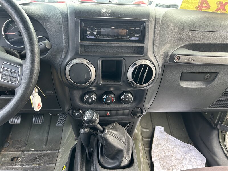 Used 2015 Jeep Wrangler Unlimited Sport w/ Trailer Tow Group AWD/4WD image 17