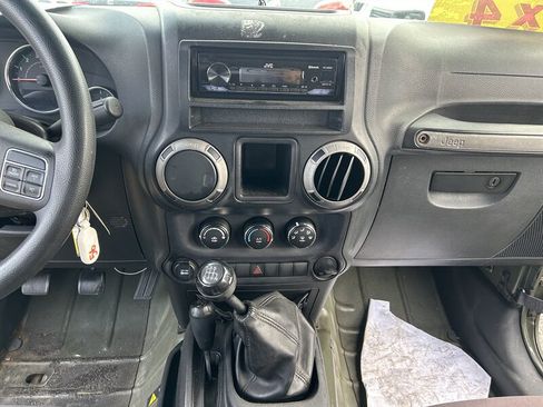 Used 2015 Jeep Wrangler Unlimited Sport w/ Trailer Tow Group AWD/4WD image 17