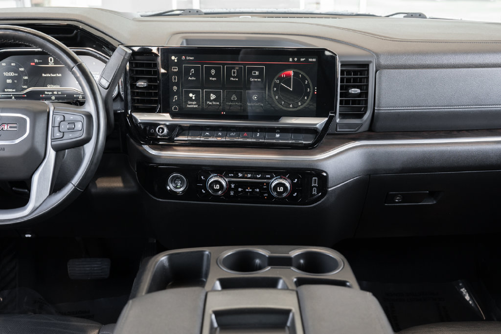 Used 2024 GMC Sierra 1500 SLT AWD/4WD image 32