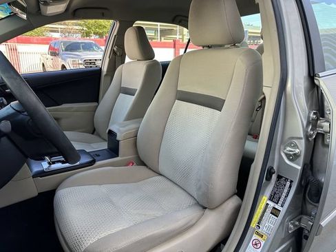 Used 2014 Toyota Camry LE FWD image 24