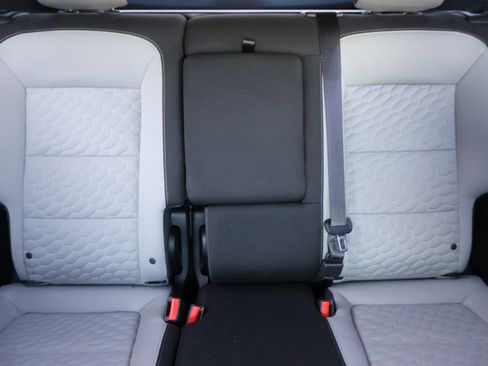 Used 2019 Chevrolet Equinox LT image 12