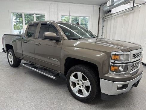 Used 2015 Chevrolet Silverado 1500 LT w/ All Star Edition AWD/4WD image 3