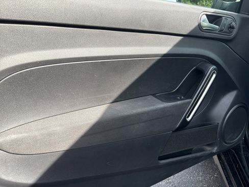 Used 2019 Volkswagen Beetle 2.0T S image 7