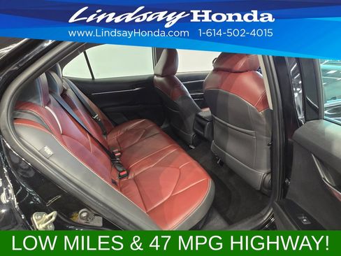 Used 2018 Toyota Camry SE FWD image 10