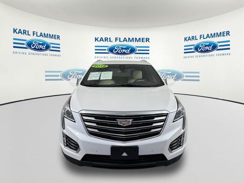 Used 2018 Cadillac XT5 Luxury w/ Driver Awareness Package image 6