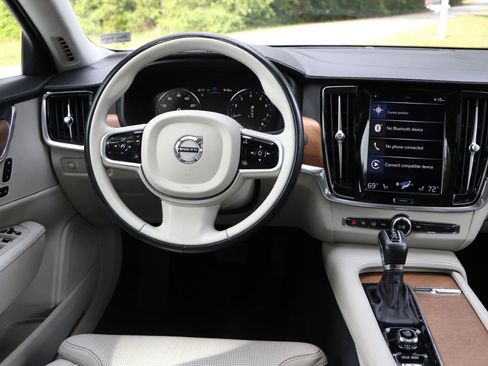 Used 2018 Volvo S90 T6 Inscription w/ Convenience Package AWD/4WD image 32
