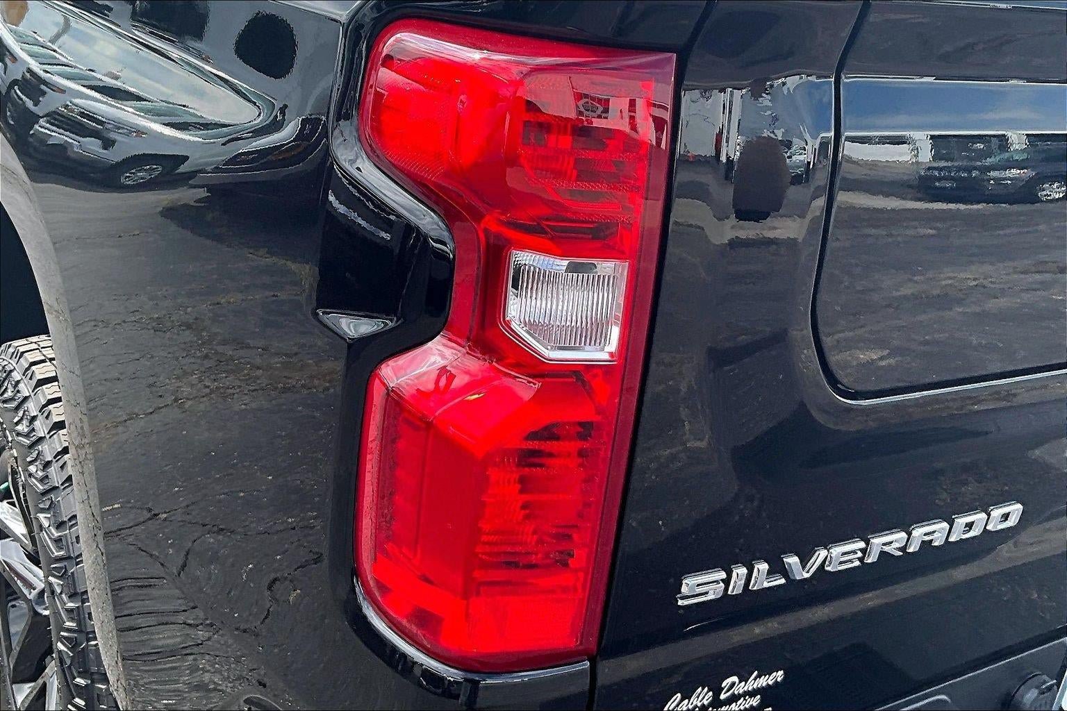 Used 2026 Chevrolet Silverado 1500 Custom Trail Boss AWD/4WD image 28