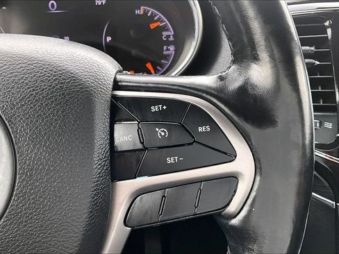 Used 2021 Jeep Grand Cherokee Limited AWD/4WD image 19