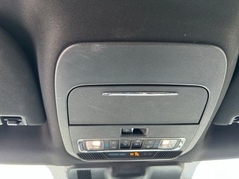 Certified 2022 Ford F150 Lariat w/ Equipment Group 502A High image 38