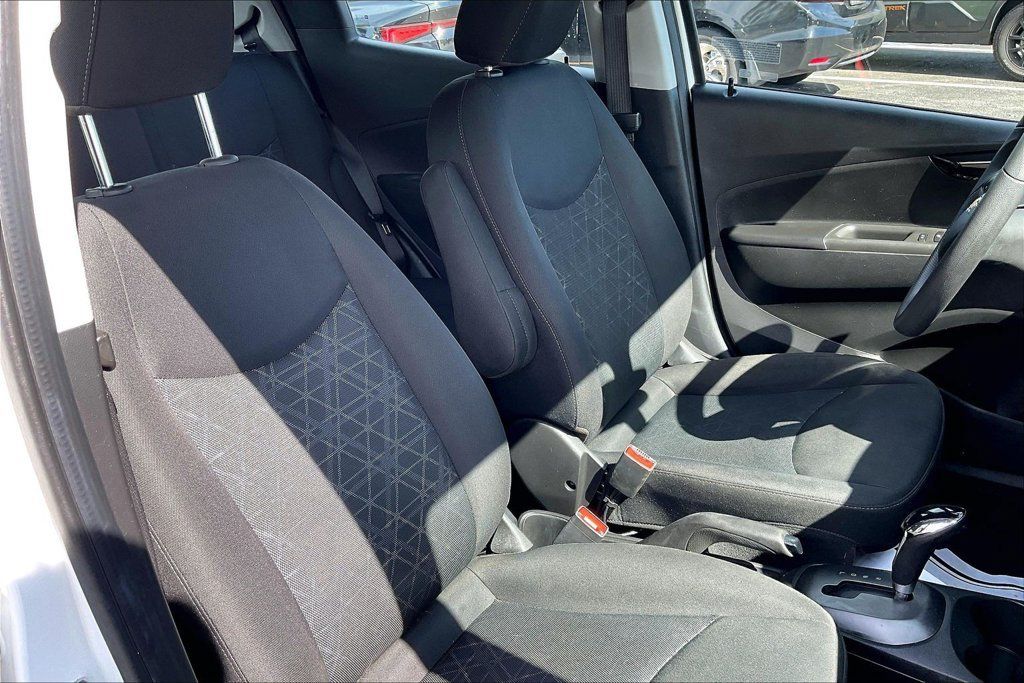Used 2021 Chevrolet Spark LT FWD image 7