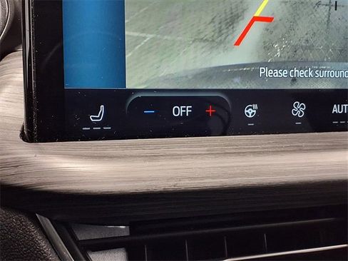 Certified 2023 Ford Escape Platinum w/ Premium Technology Package image 6